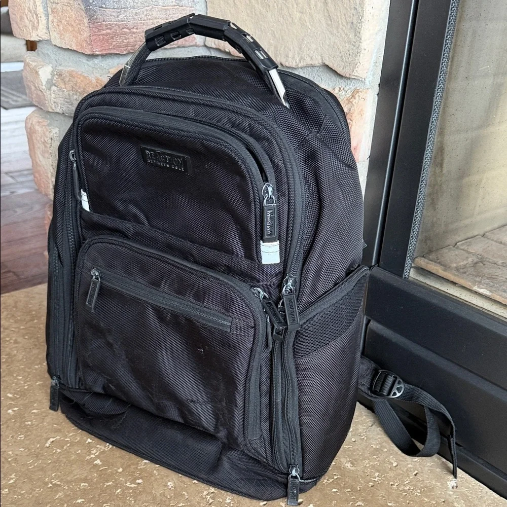 Kenneth Cole Black Expandable Backpack